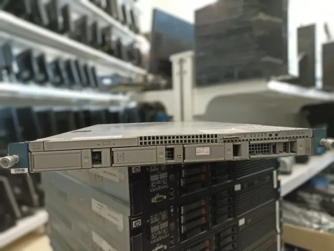 Servidor Cisco UCS C200 M2 2 Intel Xeon Quad 16Gb 02 HD's 500Gb Sata 