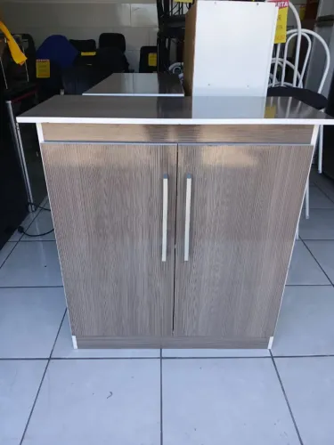Balcão multiuso semi-novo 