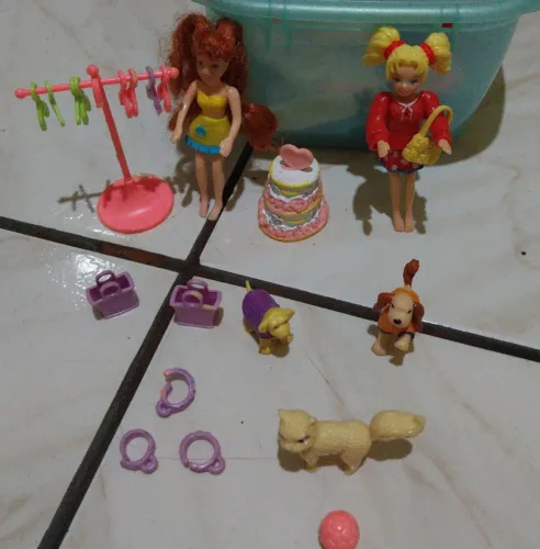 Boneca Polly