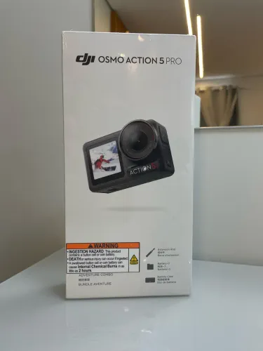 DJI Osmo Action 5 Pro Adventure combo