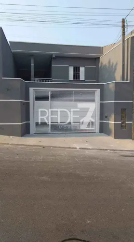 Casa Moderna à Venda no Jardim Uruguai, Campinas-SP: 2 Quartos, 1 Sala, 1 Banheiro, 4 Vaga