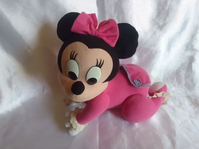 Pelúcia Minnie Baby Rosa