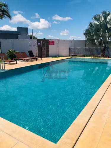 Vendo lote no Condomínio Villa Segura, 200 m2.