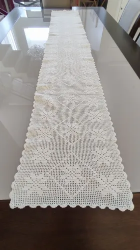 Trilho de mesa em crochê, novo, feito a mão