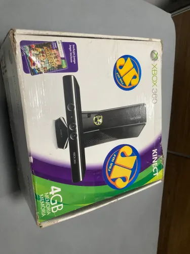 Xbox 360 Slim com Kinect e 5 Jogos 