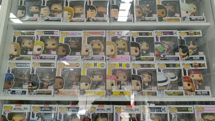 Disponível Coleção de Funko Pop Rocks - Músicos e Bandas