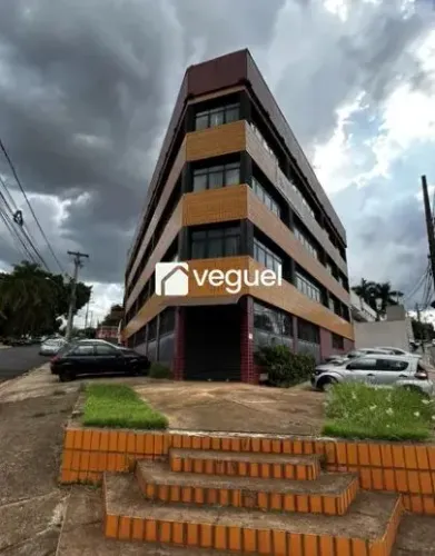 Prédio comercial com 1890m², 4 pavimentos para alugar no bairro Jardim América, Ribeirão P
