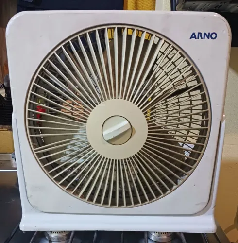 Ventilador Arno de Mesa - Perfeito para o Verão!