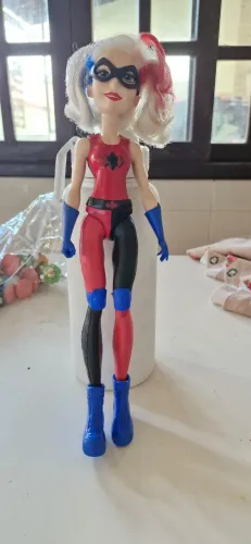 Boneca Superherogirls Arlequina