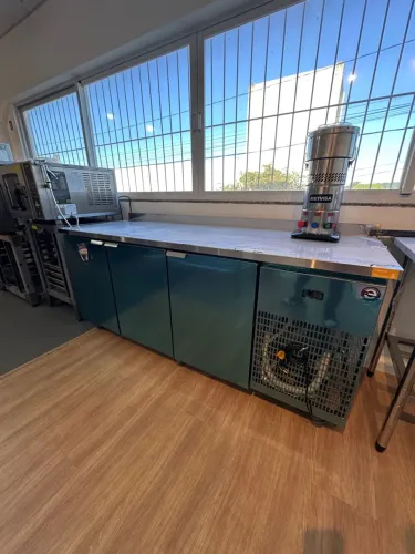 Balcão de serviço 2M resfriados inox refrimate 