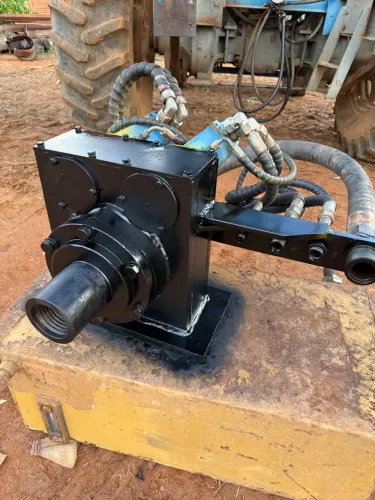 Cabeçote perfuratriz hidráulico p/ Poço 