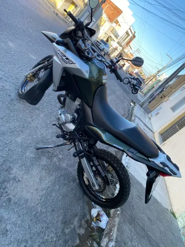 Moto de procedência toda original, troca de óleo feita , raios inox , pinéu novos