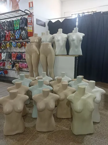 Manequins Femininos para Vitrine - Diversos Modelos