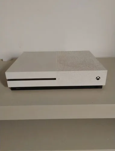 Xbox one s 350gb 2 controle 