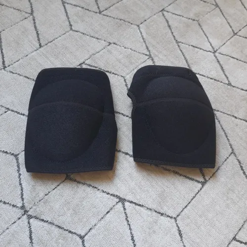 Par de joelheiras esportivas para proteção e suporte