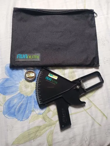 Adipômetro + fita métrica 
