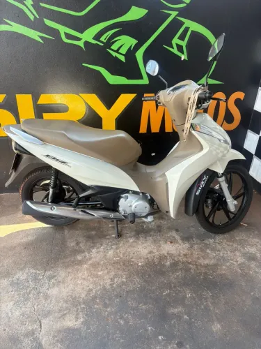 Vendo biz 125 ano 2023