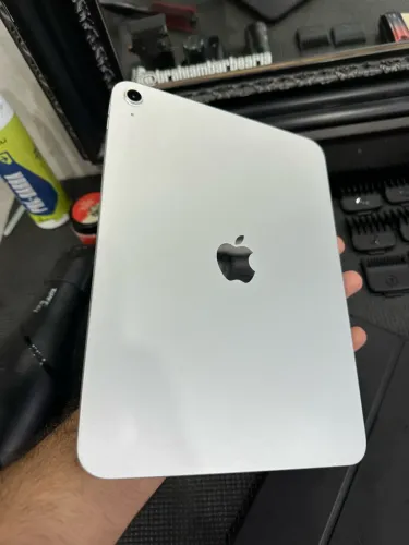 iPad 11 128 
