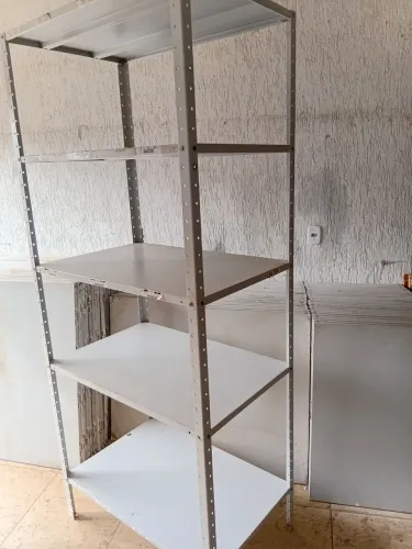 Prateleiras de aço 60cm de chapa grossa 