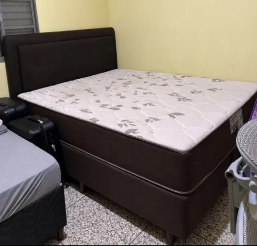Cama box Queen + cabeceira