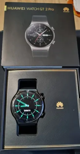 Smartwatch Huawei Watch GT 2 Pro - 46mm, seminovo, com caixa, carregador e película