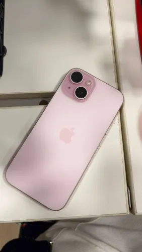 Iphone 15 rosa 128gb lindo