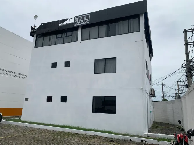 Escritório no POLOPLAST