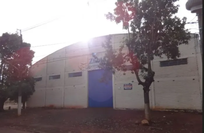 Barracão Comercial para Locação ou Venda em Dourados-MS
