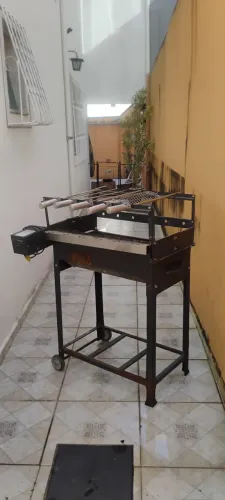 Churrasqueira elétrica 