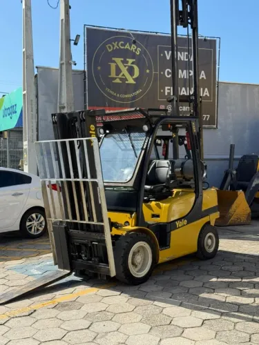Empilhadeira GLP Yale 60vx Ano 2014  Torre triplex 4,76 