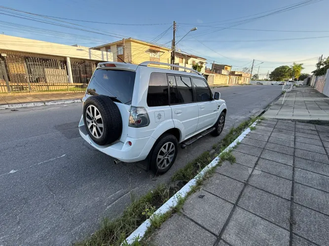 Mitsubishi Pajero TR4 2.0/ 2.0 Flex 16V 4X4 Aut. 2015