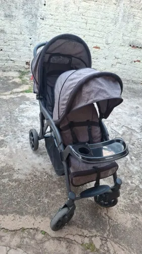 Carrinho bebê Gêmeos