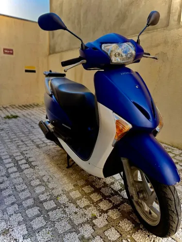 Honda Lead segundo dono baixo Km