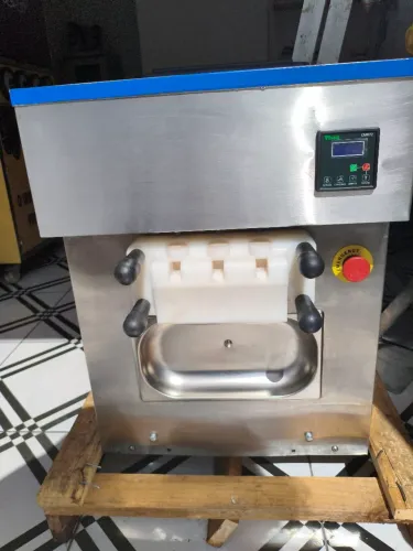 Máquina de açaí Frozen 3 bicos 