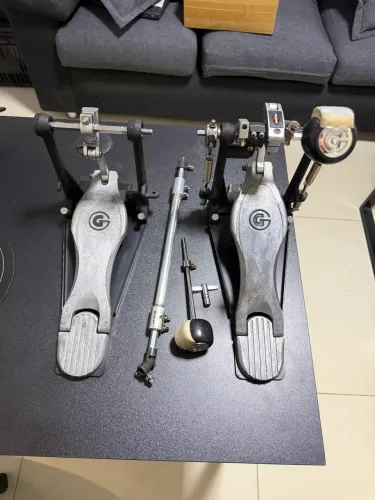 Pedal Duplo de Bateria Gibraltar Direct Drive USADO