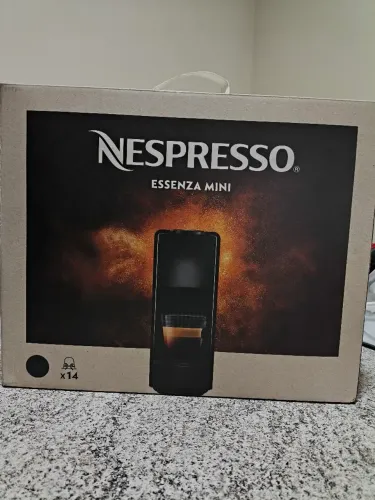 Cafeteira Nespresso Essenza Mini 110v - Ótimo Estado