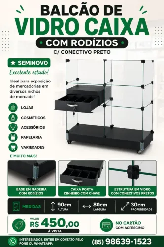 Balcão de Vidro com caixa para dinheiro