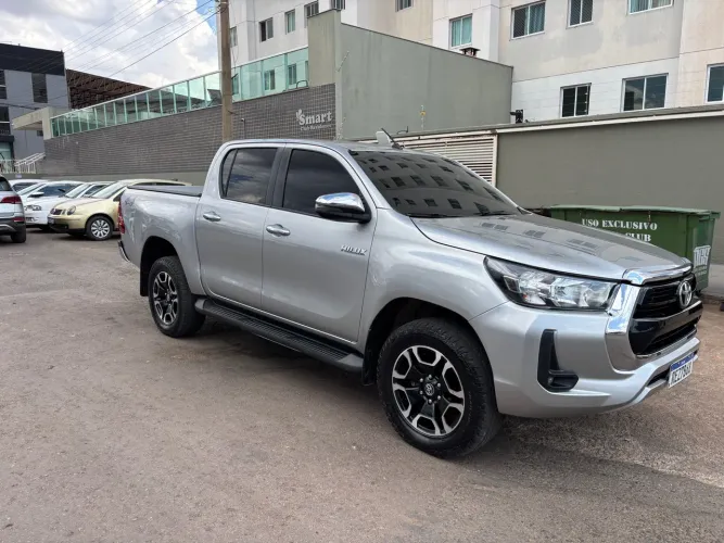 Toyota Hilux CD SRV 4X4 2.8 TDI Diesel Aut. 2022