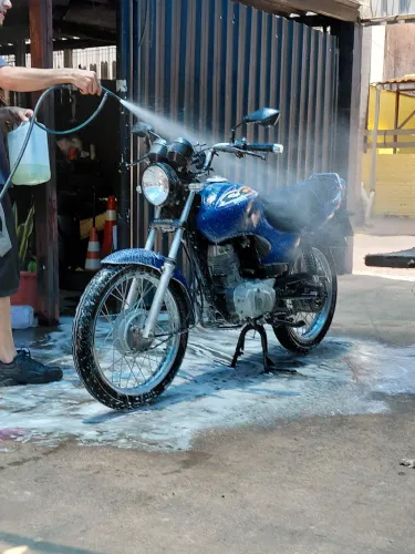VENDO TITAN 2000 125CC OU TROCO POR CARRO
