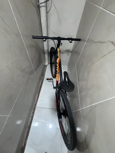 Bicicleta Aro 29 Caloi Vulcan Quadro 17 Preto/laranja