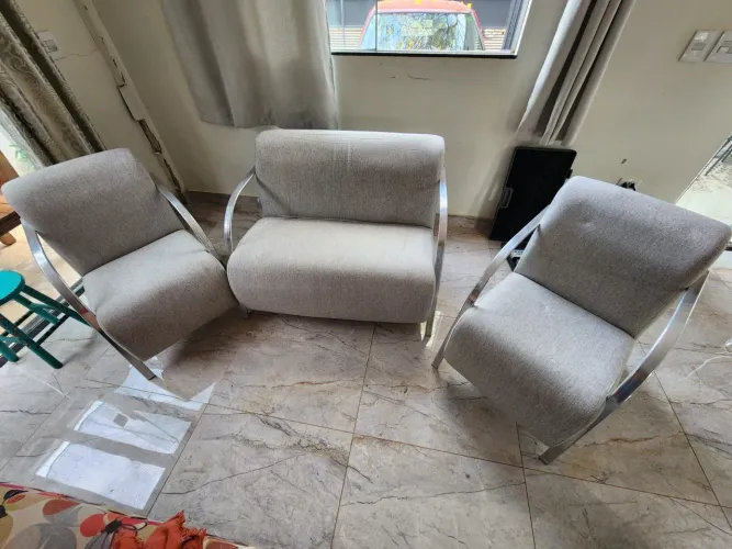 Vendo sofá 3 lugares por 1.200