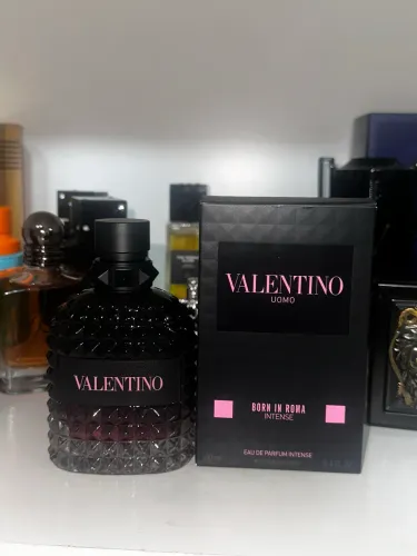 Valentino Born in Roma Intense