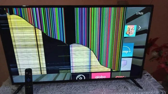 Tv smart 43P com defeito