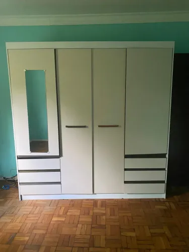 Guarda-Roupa Semi-novo!! 