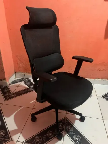Cadeira Ergométrica/ Cadeira de escritório Executiva