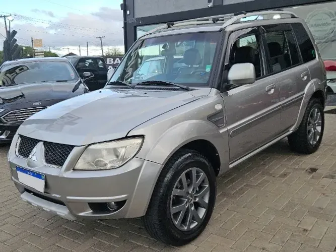 Mitsubishi Pajero TR4 2.0 Flex 16V 4X2 Aut. 2013