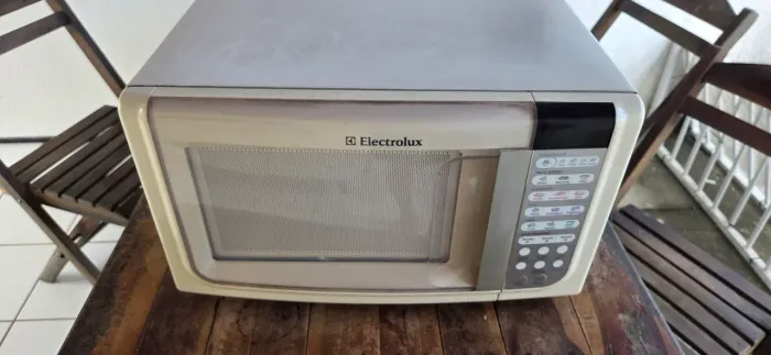 Microondas Eletrolux 34L 