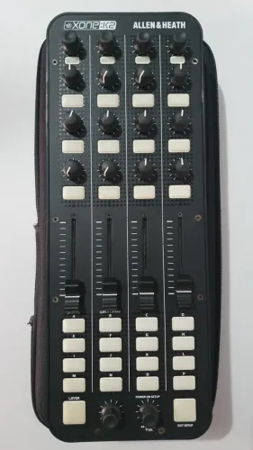 Controladora DJ Produção Musical Allen & Heath Xone K2 (unid. 1) Placa de Som