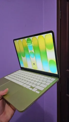MACBOOK NEO