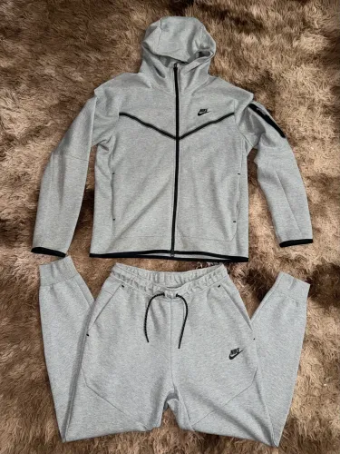 Conjunto Nike Tech Fleece Cinza - Original